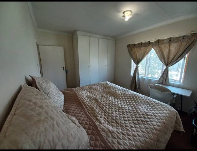 2 BEDROOM DUPLEX RENTED IN NOORDWYK